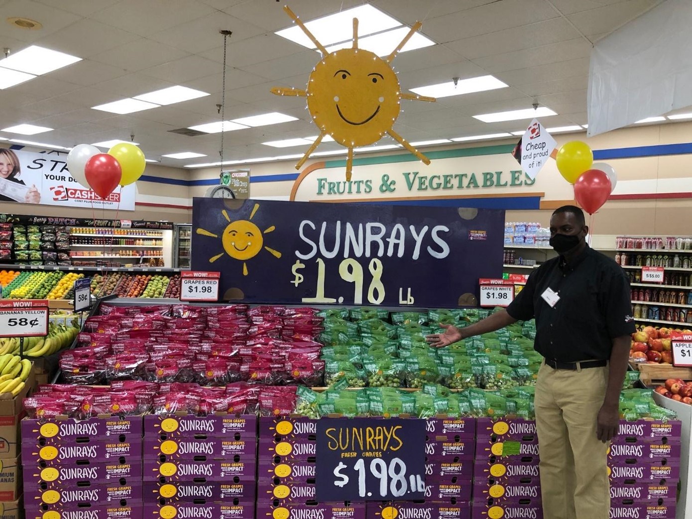 Retailers get creative for Sunrays grapes contest The Packer